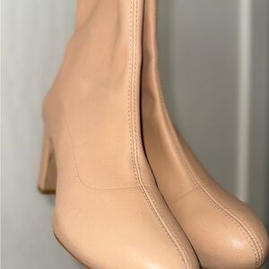 Stuart Weitzman Cream Heeled Boots